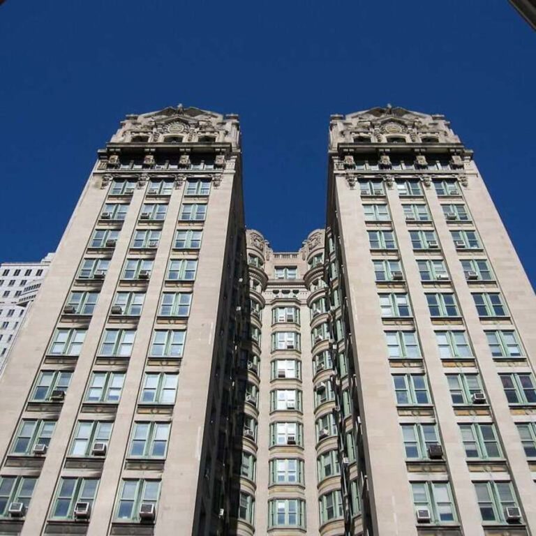49 Chambers St